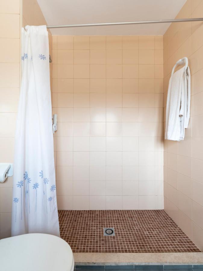 Oyo Hostal El Paisano Утрера Екстериор снимка